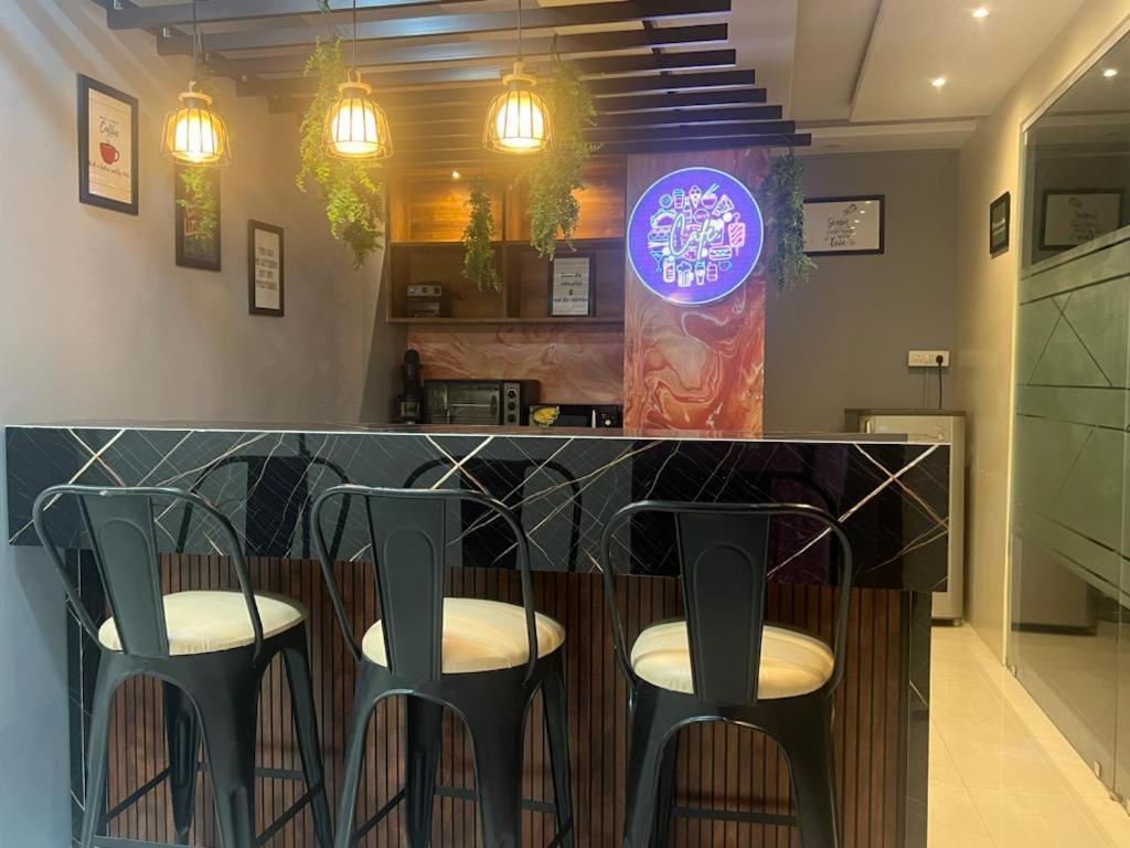 Beach Town Hotel Visakhapatnam Zewnętrze zdjęcie