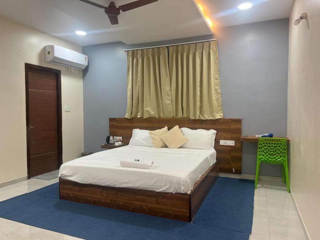 Beach Town Hotel Visakhapatnam Zewnętrze zdjęcie